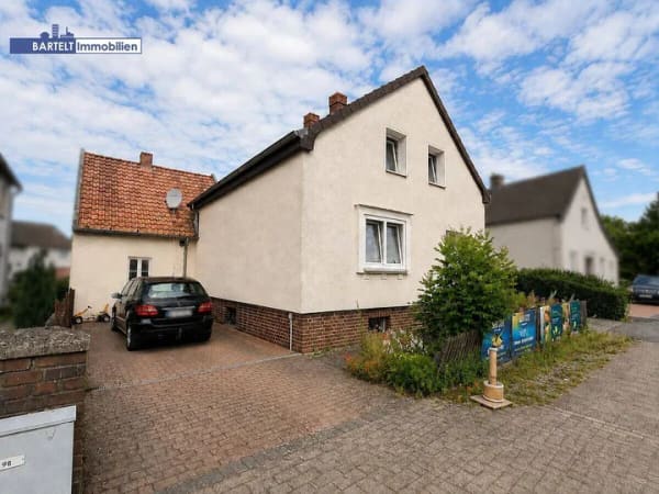 Immobilie in Pattensen - Pattensen: Wohnhaus mit Potenzial und vielseitigen Gestaltungsmöglichkeiten! - Bild 0