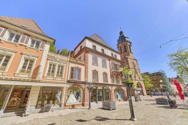 Immobilie in Landau in der Pfalz - ++ Großzügige und helle 5 ZKB + 1 ZKB im 3.OG in historischem Anwesen LD-Zentrum ! ++ - Bild 4