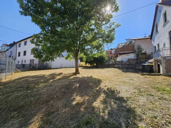 Immobilie in Schiffweiler - *provisionsfrei* Sanierungsbedürftiges Einfamilienhaus mit Grundstück in Schiffweiler, ruhige Lage - Bild 1
