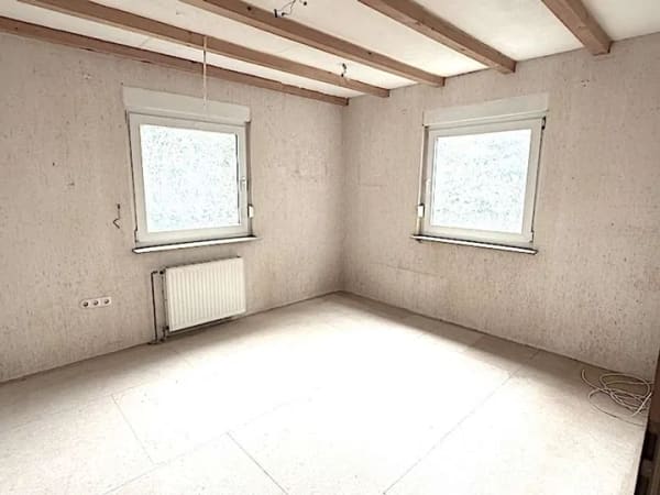 Immobilie in Reinheim - Märchenhaftes Potential! MFH - teilweise noch im Dornröschenschlaf - in ruhiger Lage von Reinheim - Bild 1
