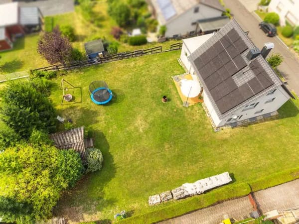 Immobilie in Gehlert - Fast fertig! Modernisiertes Einfamilienhaus mit großem Garten in ruhiger Lage - Bild 3