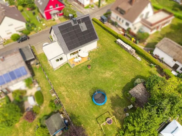 Immobilie in Gehlert - Fast fertig! Modernisiertes Einfamilienhaus mit großem Garten in ruhiger Lage - Bild 4