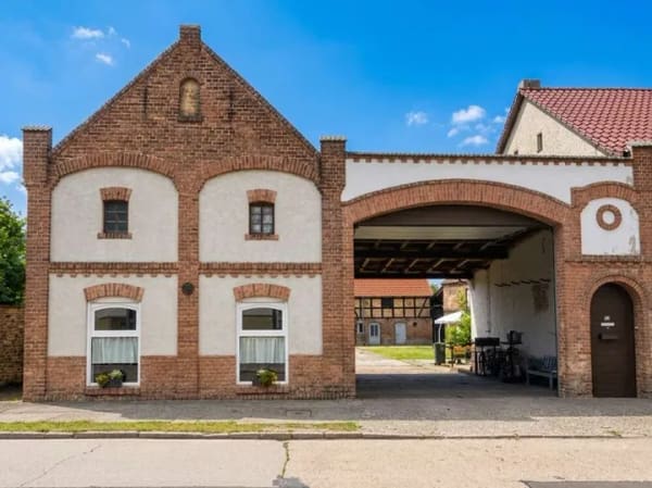 Immobilie in Beelitz - LANDLEBEN MIT CHARAKTER - viel Raum für Familie & berufl. Tätigkeiten unter einem Dach in Beelitz - Bild 0