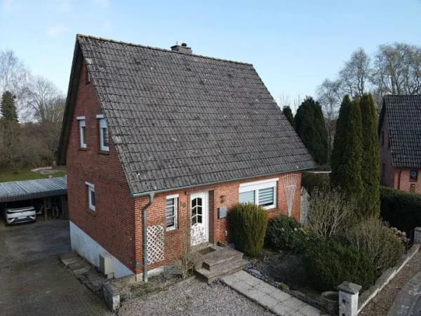 Immobilie in Mohrkirch - Modernisiertes Einfamilienhaus auf großem Grundstück - Bild 0