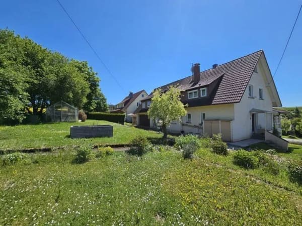 Immobilie in Zimmern ob Rottweil - Ein Haus mit vielen Möglichkeiten - Bild 2