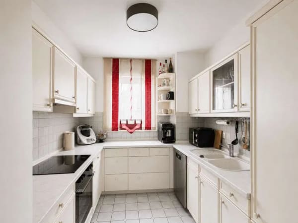 Immobilie in Oberasbach - Großzügige 4-Zimmer-Wohnung mit 119 m², Loggia und Tiefgaragenstellplatz in Oberasbach - Bild 3