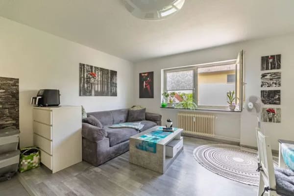 Immobilie in March - Charmante 2-Zimmer-Wohnung mit Stellplatz – gepflegt, modernisiert und flexibel nutzbar! - Bild 1