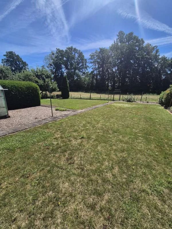 Immobilie in Bückeburg - Charmantes Einfamilienhaus mit traumhaftem Südgarten, Wintergarten und Doppelgarage - Bild 4