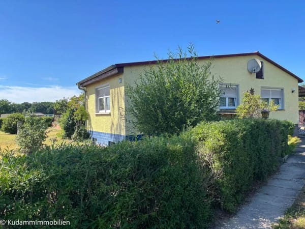 Immobilie in Märkisch Linden - Freistehendes Einfamilienhaus mit großem Grundstück und Weitblick in Darritz - Bild 0