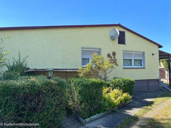 Immobilie in Märkisch Linden - Freistehendes Einfamilienhaus mit großem Grundstück und Weitblick in Darritz - Bild 1