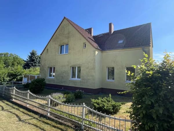 Immobilie in Wusterhausen/Dosse - Solides Zweifamilienhaus mit großem Grundstück - Bild 1