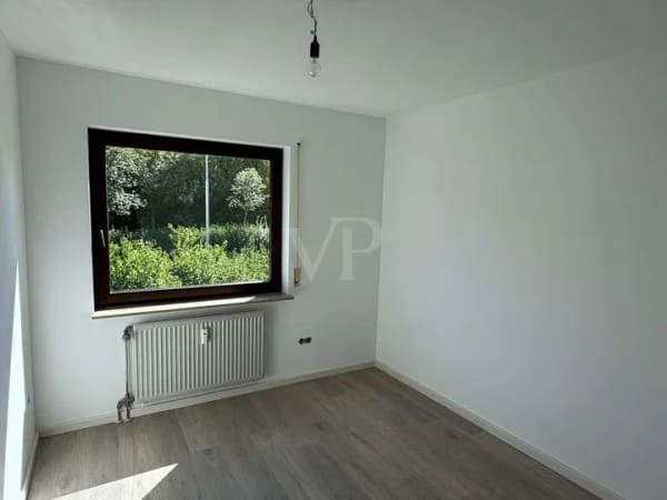 Immobilie in Bad Mergentheim - Frisch renovierte, bezugsfertige Wohnung mit Balkon ! - Bild 3
