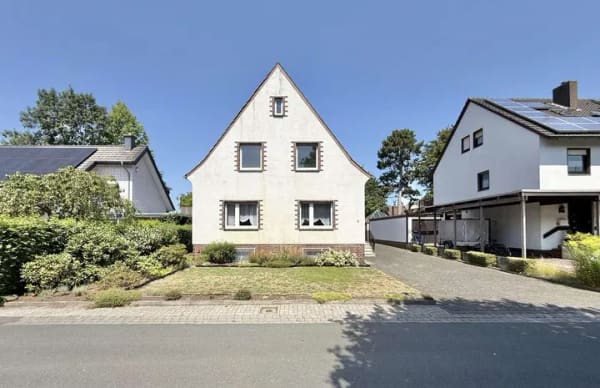 Immobilie in Rheda-Wiedenbrück - Großzügiges Ein- bis Zweifamilienhaus in ruhiger Lage von Rheda - Bild 2