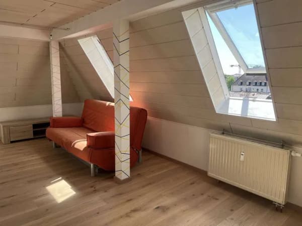 Immobilie in Ulm - Gemütliche 2,5-Zimmer-Dachgeschoss-Wohnung in Ulm in zentraler Stadtlage mit 65 m² Grundfläche - Bild 3