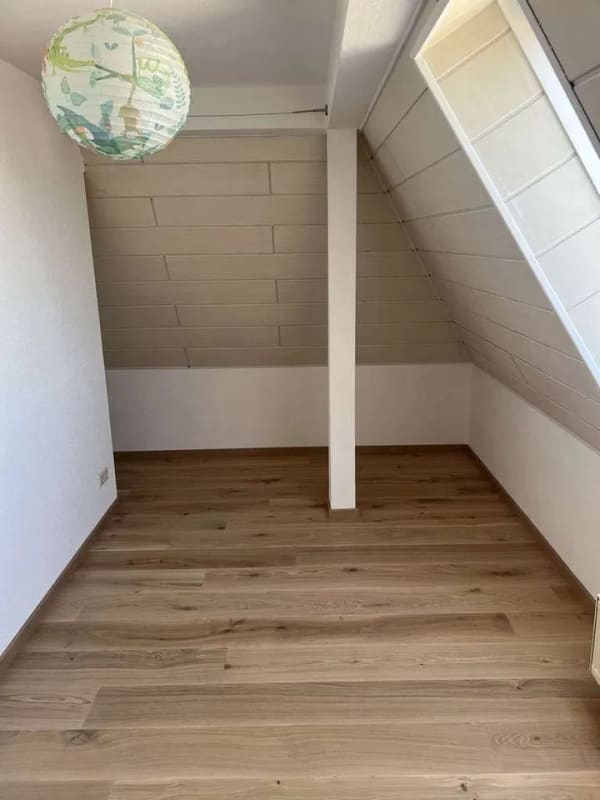 Immobilie in Ulm - Gemütliche 2,5-Zimmer-Dachgeschoss-Wohnung in Ulm in zentraler Stadtlage mit 65 m² Grundfläche - Bild 4