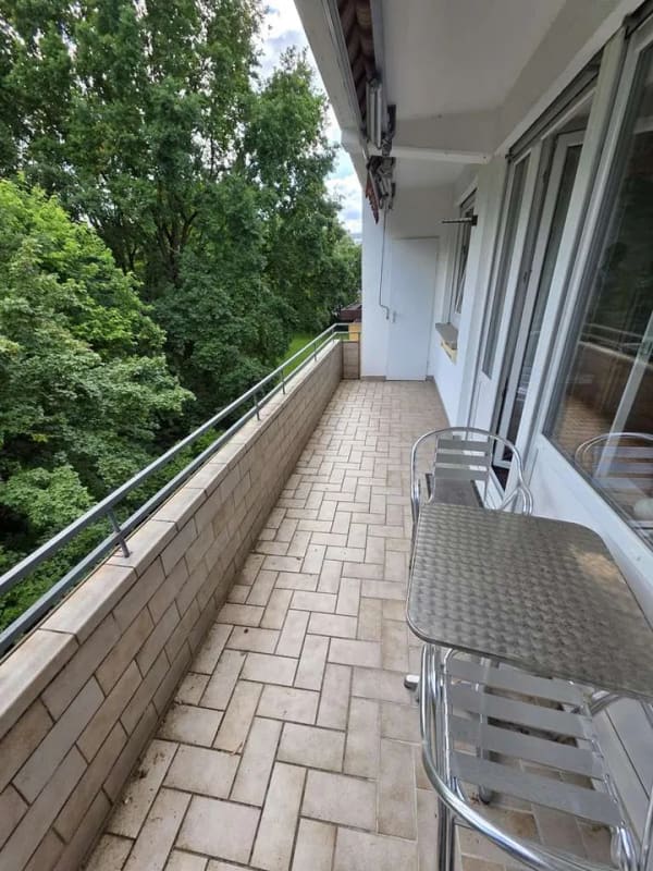 Immobilie in Steinbach - BIETERVERFAHREN: ETW mit guter Raumaufteilung und großem Sonnenbalkon in gepflegter Einheit - Bild 2