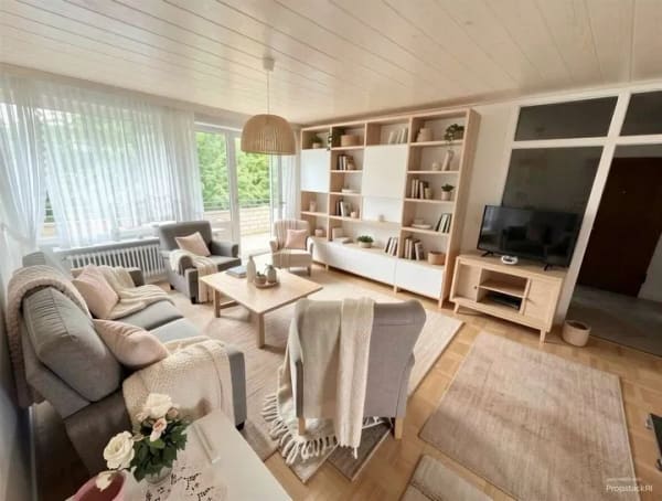 Immobilie in Steinbach - BIETERVERFAHREN: ETW mit guter Raumaufteilung und großem Sonnenbalkon in gepflegter Einheit - Bild 4