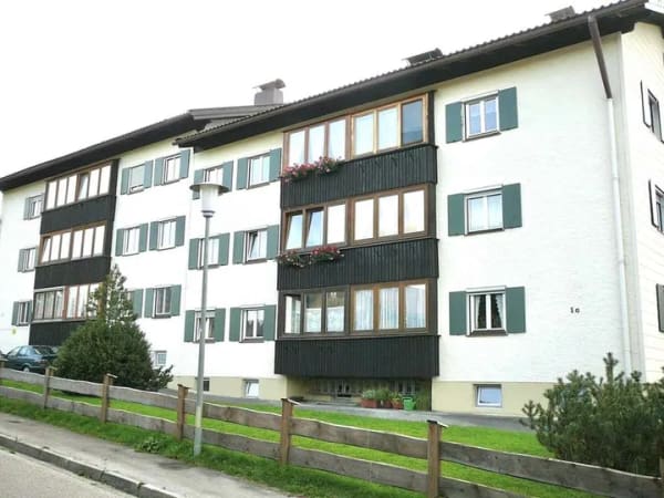 Immobilie in Schliersee - Perfekt geschnittene 2-Zimmerwohnung mit Loggia im Hochparterre - Bild 3