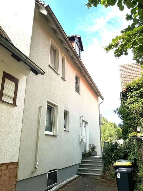 Immobilie in Ahnatal - Ahnatal-OT - Großzügiges, wertvolles Mehrfamilienhaus in ruhiger Lage - Bild 0