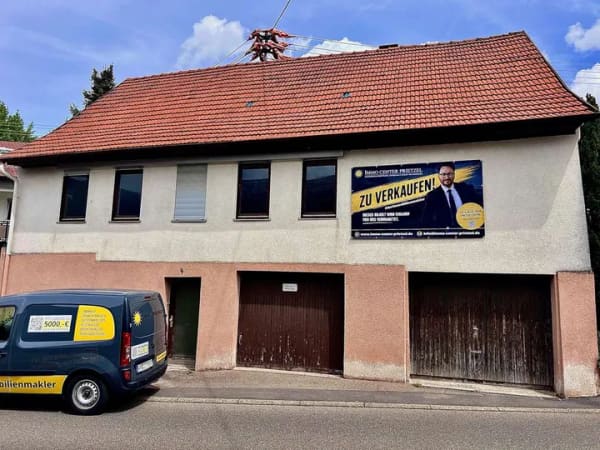 Immobilie in Winnenden - Bauernhaus mit Scheune zur Vollsanierung oder Abriss inkl. Baugenehmigung - Bild 0