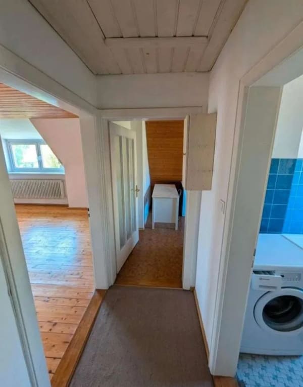 Immobilie in Oberschweinbach - Ruhiges Einfamilienhaus freistehend mit großem Garten und Garagen - Bild 4