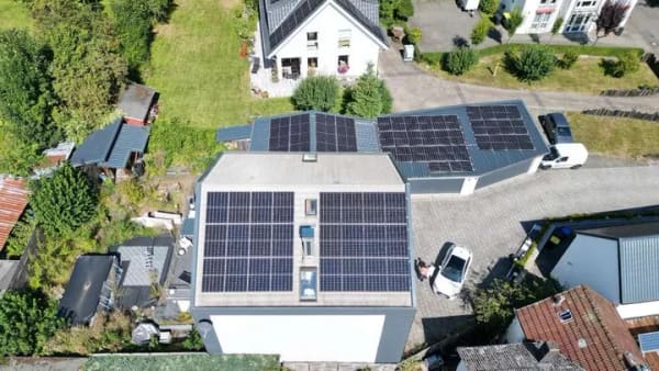 Immobilie in Herborn - Eleganz trifft Natur mit privatem Wellnessbereich und idyllischem Garten in Herborn - Bild 4
