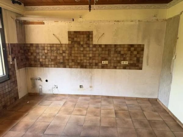 Immobilie in Kruft - Familienfreundliche Doppelhaushälfte mit Garten, Terrasse und Garage - Bild 2