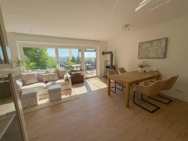 Immobilie in Auenwald - Provisionsfrei - Wohnen wie im eigenen Haus: 120m² mit Garten, Traum-Weitblick & Wellness-Faktor - Bild 0