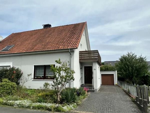 Immobilie in Werther - Doppelhaushälfte in Werther mit Garten und Garage - Bild 0