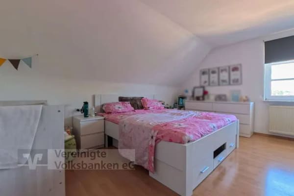 Immobilie in Neustetten - Charmante Maisonettewohnung mit Loggia und Carport in begehrter Wohnlage - Bild 3