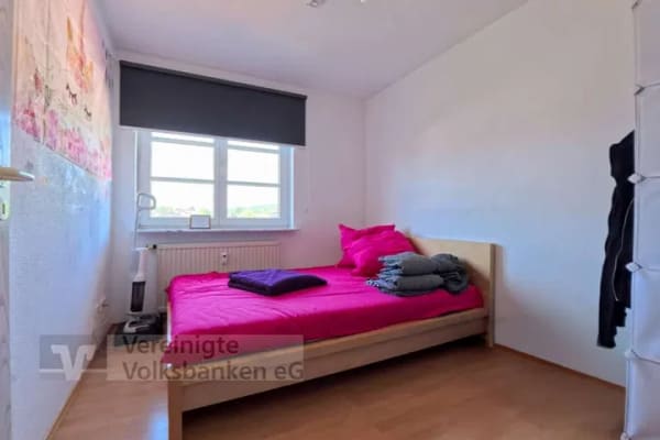 Immobilie in Neustetten - Charmante Maisonettewohnung mit Loggia und Carport in begehrter Wohnlage - Bild 4