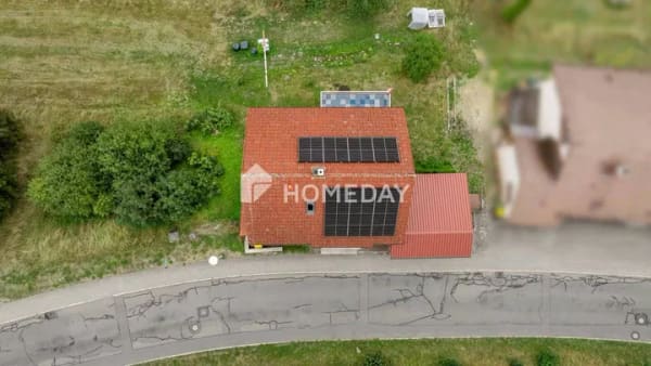 Immobilie in Vöhrenbach - Mehr Raum für gemeinsame Wohnideen: Familienhaus in Hanglage mit Einliegerwohnung - Bild 3