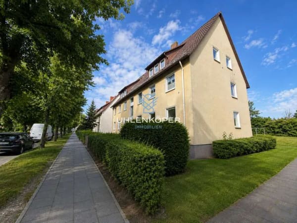 Immobilie in Uelzen - Mehrfamilienhaus mit Mietsteigerungspotenzial und großzügigem Grundstück in Uelzen - Bild 0