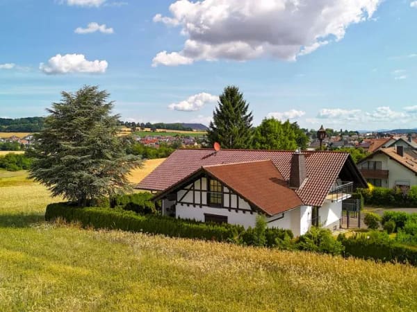 Immobilie in Flieden - Landhaus mit Charakter – großzügiges Wohnen in ruhiger Lage von Flieden - Bild 3