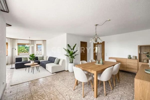 Immobilie in Grenzach-Wyhlen - Investmentchance in Grenzach-Wyhlen: Ruhige 3 Zimmer ETW mit Einzelgarage und großem Südbalkon - Bild 2