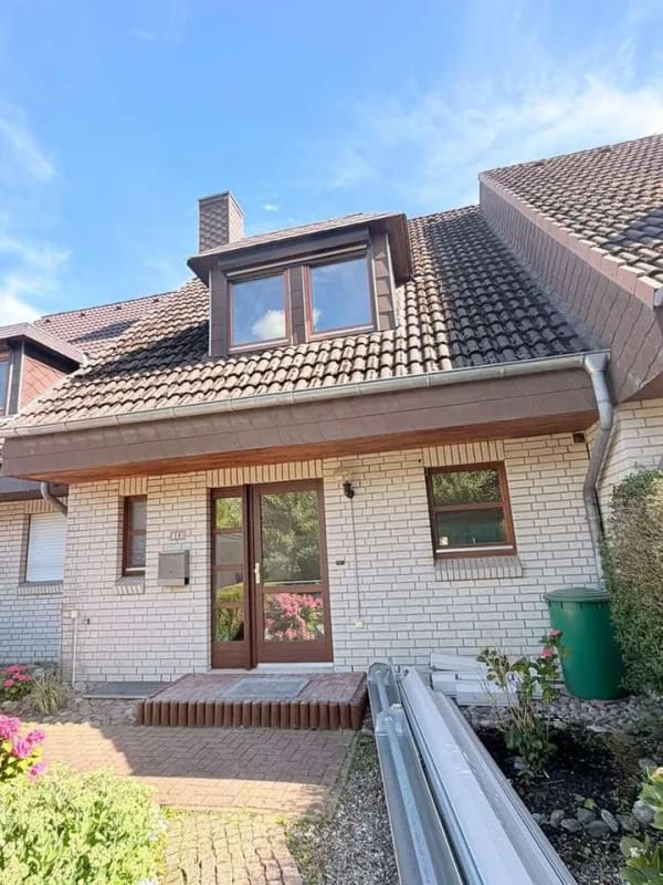 Immobilie in Scharbeutz - Reihenmittelhaus in ruhiger Lage mitten in Scharbeutz - Bild 0