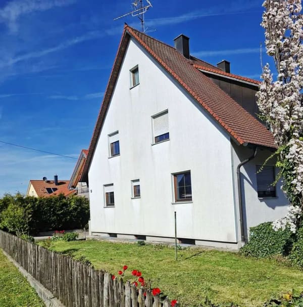 Immobilie in Egling an der Paar - PRIVAT Großzügiges Haus mit viel Gestaltungsspielraum in Heinrichshofen (Ein- oder Zweifamilienhaus) - Bild 0