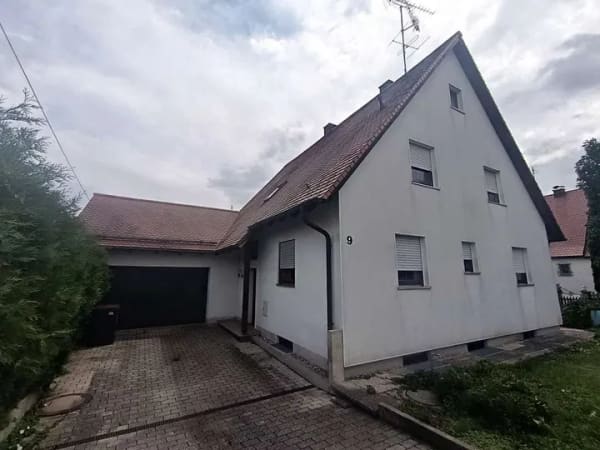 Immobilie in Egling an der Paar - PRIVAT Großzügiges Haus mit viel Gestaltungsspielraum in Heinrichshofen (Ein- oder Zweifamilienhaus) - Bild 1