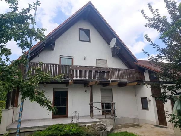 Immobilie in Egling an der Paar - PRIVAT Großzügiges Haus mit viel Gestaltungsspielraum in Heinrichshofen (Ein- oder Zweifamilienhaus) - Bild 3