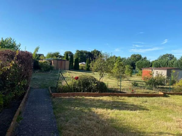 Immobilie in Oberbarnim - Gestalten und Einziehen: 2-Zi-Massivbungalow auf großem Grundstück mit Erweiterungspotential!! - Bild 1