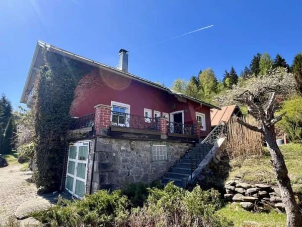 Immobilie in Bayerisch Eisenstein - Viel Platz für den Alltag in diesem Einfamilienhaus in Bayerisch Eisenstein - Bild 1