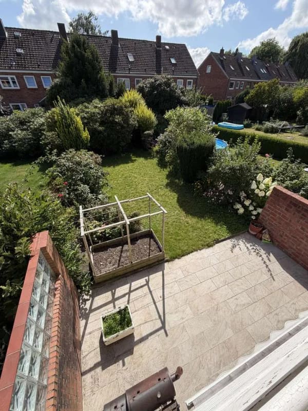 Immobilie in Rendsburg - Vermietetes, teilmodernisiertes Reihenhaus mit Garten in ruhiger und dennoch innenstadtnaher Lage! - Bild 2