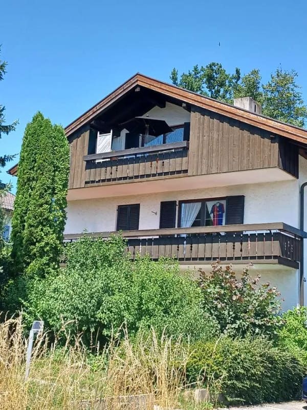 Immobilie in Bad Endorf - Helle, charmante 1-Zimmer-Wohnung mit Bergblick  - Bild 2