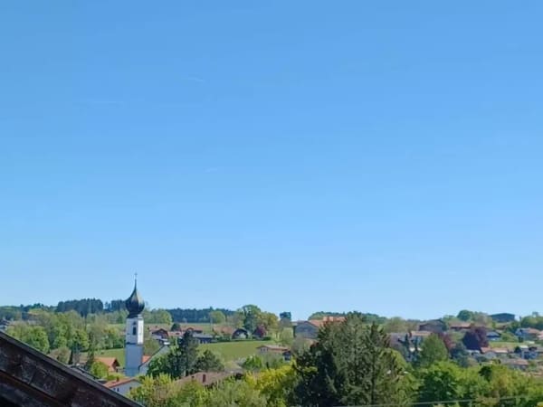 Immobilie in Bad Endorf - Helle, charmante 1-Zimmer-Wohnung mit Bergblick  - Bild 3