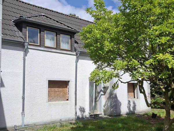 Immobilie in Wilhelmshaven - Ihr neues Zuhause mit Geschichte, Charakter und Ausbaureserve in ruhiger Lage, Nähe Klinikum! - Bild 4