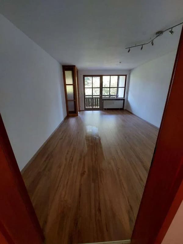 Immobilie in Bad Tölz - Für Kapitalanleger | Vermietete helle 2,5-Zimmer Wohnung mit Balkon und Potential - Bild 0