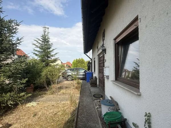 Immobilie in Ebertsheim - Familiendomizil im Landhausstil, Garten, Garage - Bild 1