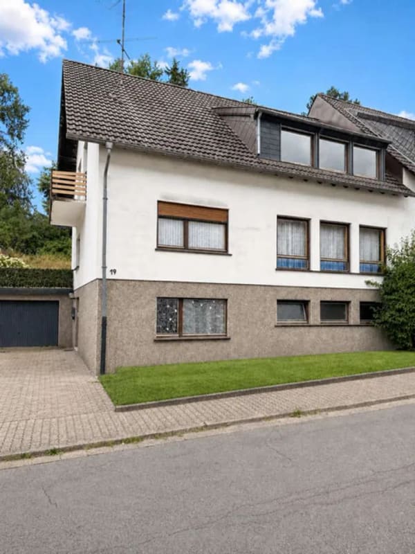 Immobilie in Großrosseln - Viel Raum für neue Ideen – Ein- bis Zweifamilienhaus mit vielseitigen Möglichkeitel in Großrosseln - Bild 0
