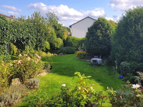 Immobilie in Messel - PREISSENKUNG! Wunderschöner Bungalow mit ELW und traumhaftem Garten! - Bild 1