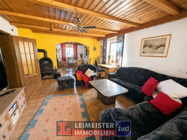 Immobilie in Krombach - NEU! Tolles Einfamilienhaus in Krombach – Wohnen direkt in der Natur - separate Einliegerwohnung! - Bild 2